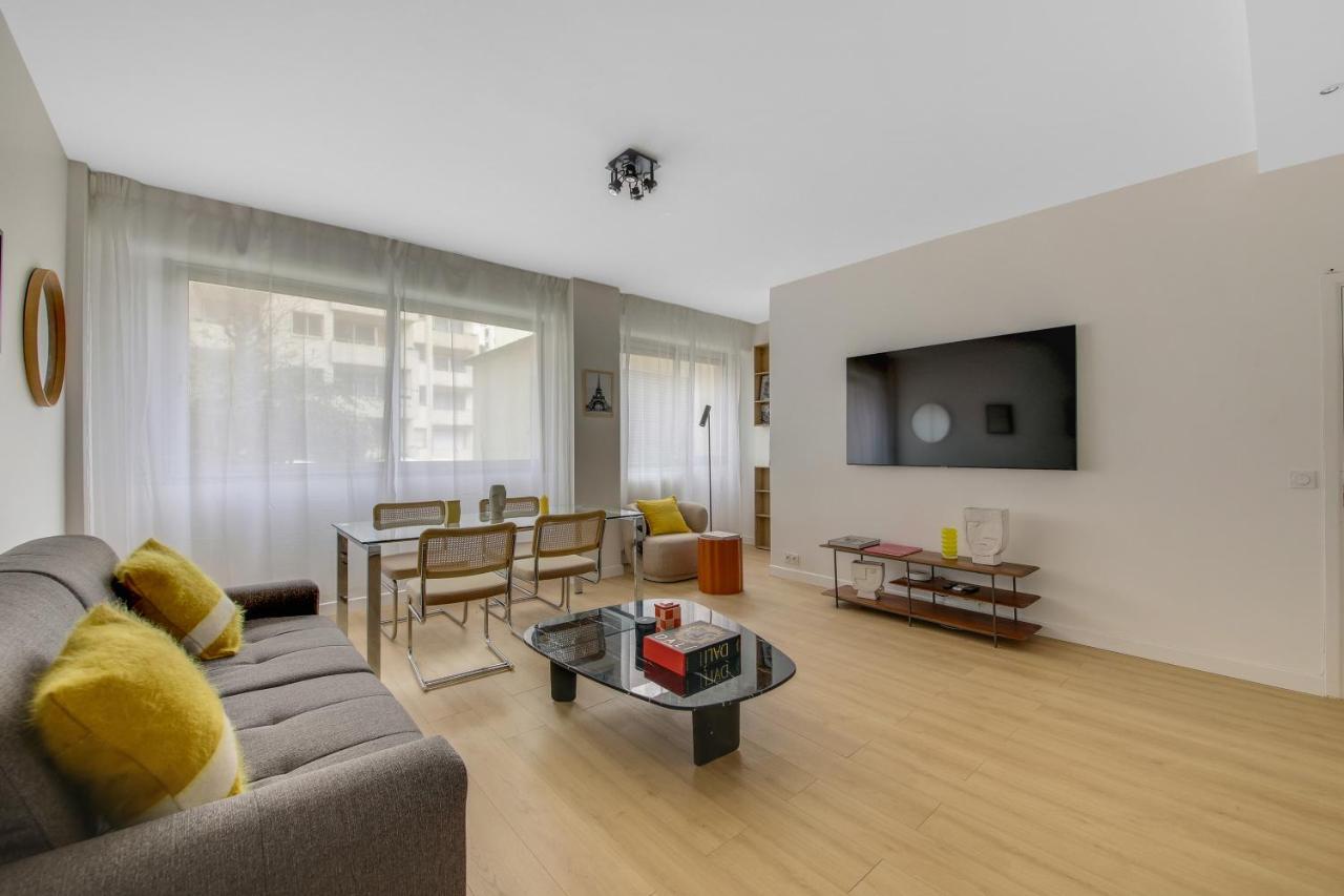 Chic, A Deux Pas De Beaugrenelle I Paris