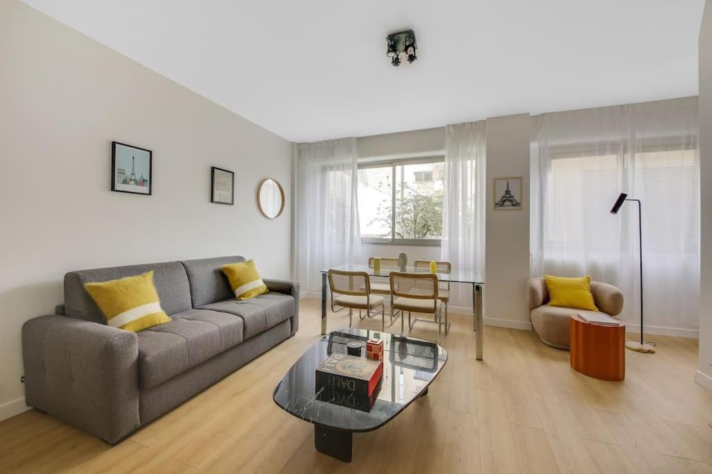 Chic, A Deux Pas De Beaugrenelle I Apartment *